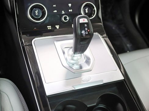 Used 2021 Land Rover Range Rover Evoque SE image 28