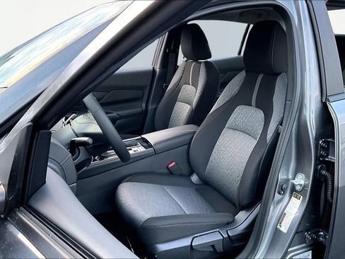 New 2026 Nissan Sentra SV w/ SV Convenience Package FWD image 6