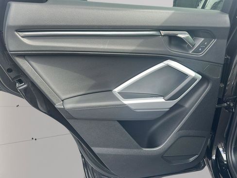 Used 2024 Audi Q3 2.0T Premium Plus w/ Premium Plus Package image 23