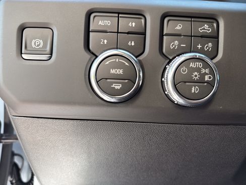 New 2026 GMC Sierra 2500 Denali Ultimate AWD/4WD image 21