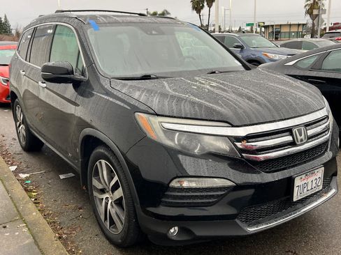 Used 2016 Honda Pilot Elite image 3
