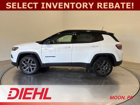 New 2026 Jeep Compass Limited AWD/4WD image 4