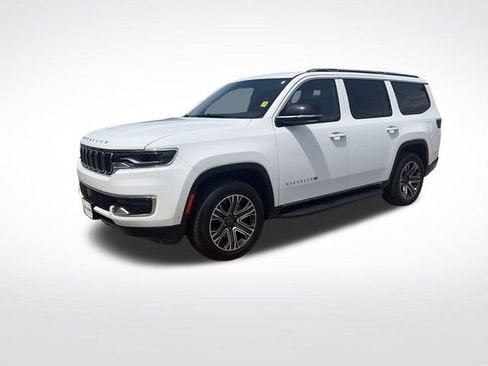 Used 2025 Jeep Wagoneer 4WD image 1