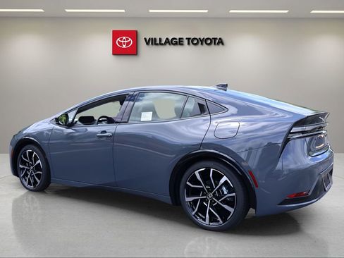 New 2026 Toyota Prius Plug-In Hybrid image 3