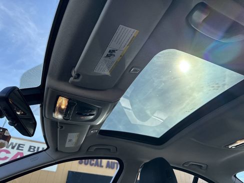 Used 2015 BMW 528i Sedan image 19