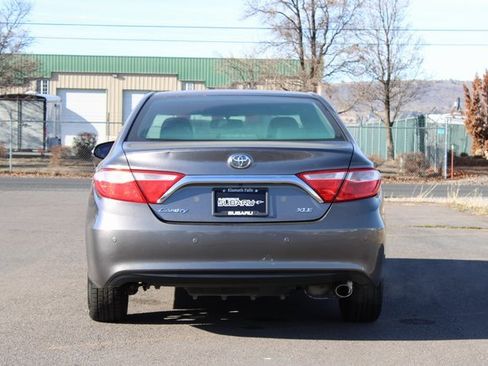 Used 2016 Toyota Camry XLE image 5