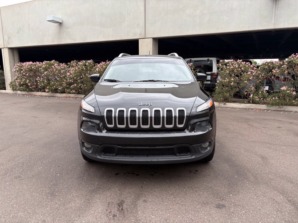 Used 2014 Jeep Cherokee Latitude w/ Trailer Tow Group AWD/4WD image 3