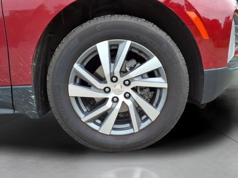 Used 2024 Chevrolet Equinox LT FWD image 9