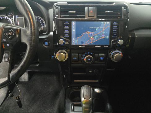 Used 2024 Toyota 4Runner TRD Off-Road Premium w/ Moonroof Package image 12