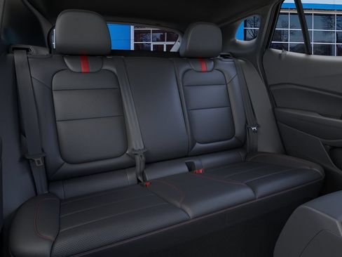 New 2026 Chevrolet Trax RS w/ Sunroof Package FWD image 17