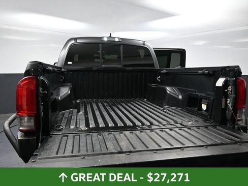 Used 2016 Toyota Tacoma TRD Sport w/ Towing Package AWD/4WD image 24