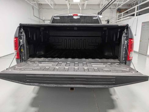 Used 2017 Ford F150 XL w/ Equipment Group 101A Mid AWD/4WD image 37