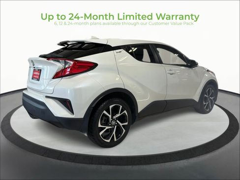 Used 2021 Toyota C-HR XLE FWD image 7