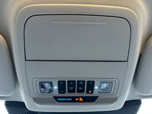 Used 2025 Ford Explorer Active w/ Active Comfort Package image 22