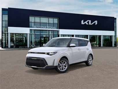 New 2025 Kia Soul LX