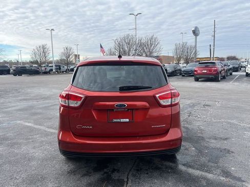 Used 2018 Ford C-MAX Titanium w/ Equipment Group 301A image 7