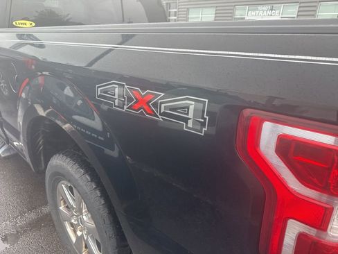 Used 2018 Ford F150 XLT w/ Equipment Group 302A Luxury AWD/4WD image 8