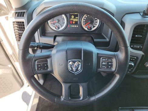 Used 2017 RAM 1500 Express AWD/4WD image 17