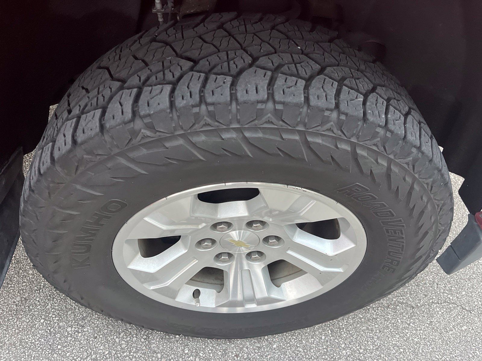 Used 2018 Chevrolet Silverado 1500 LT w/ All Star Edition AWD/4WD image 14