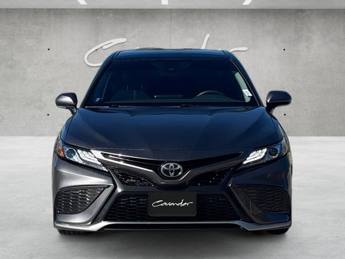 Used 2021 Toyota Camry XSE image 17