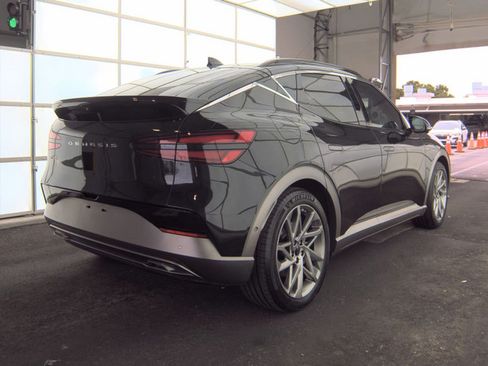 Used 2025 Genesis GV60 Advanced AWD/4WD image 2