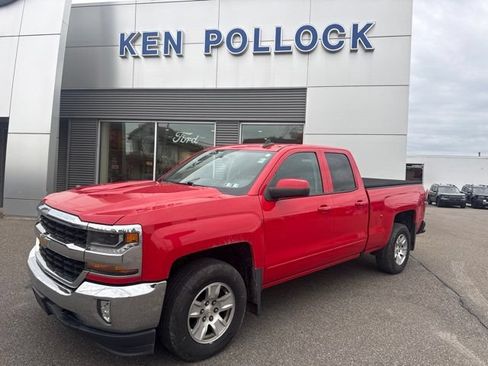 Used 2018 Chevrolet Silverado 1500 LT w/ All Star Edition AWD/4WD image 2