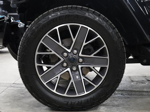 Used 2024 Jeep Wrangler High Altitude AWD/4WD image 47