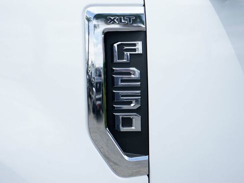 Used 2017 Ford F250 XLT AWD/4WD image 45