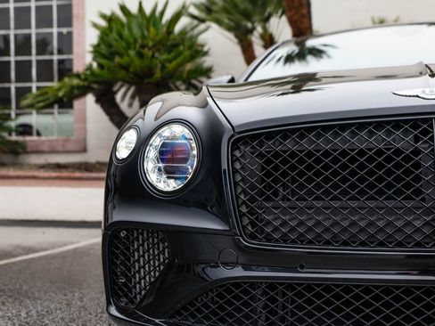 Used 2024 Bentley Continental GT image 29