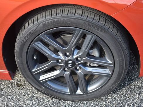Used 2021 Kia Forte GT-Line FWD image 11