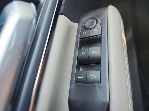 Used 2027 GMC Terrain Elevation FWD image 16