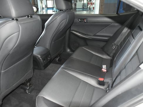 Used 2016 Lexus IS 300 F Sport image 26