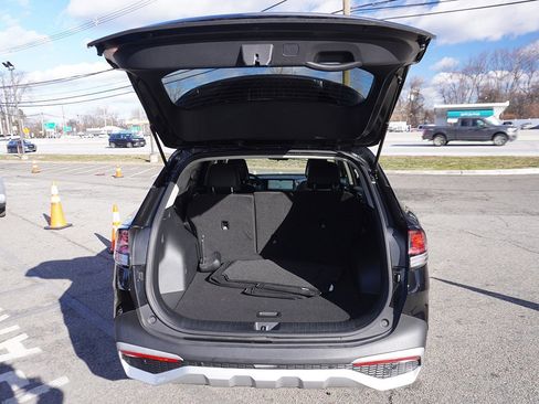 Used 2025 Kia Sportage EX image 20