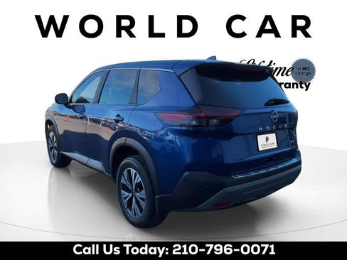 Used 2023 Nissan Rogue SV image 6