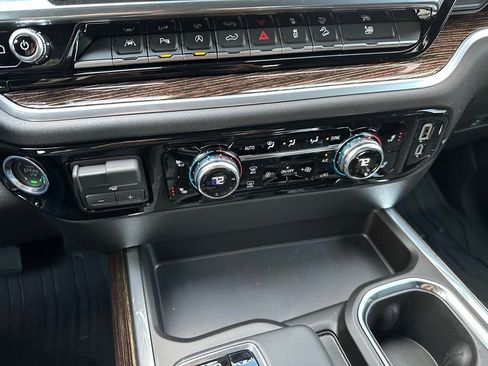 New 2026 GMC Sierra 1500 Elevation w/ Elevation Premium Package image 24