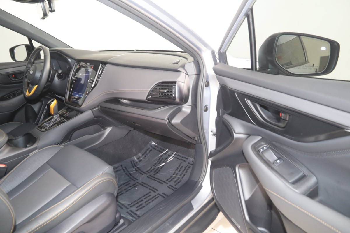 Used 2025 Subaru Outback Wilderness AWD/4WD image 38