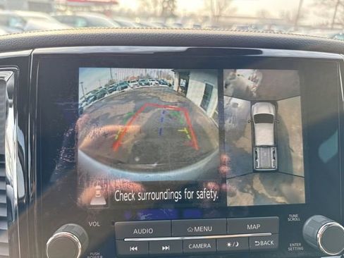 Used 2022 Nissan Titan Platinum Reserve w/ Moonroof Package image 17