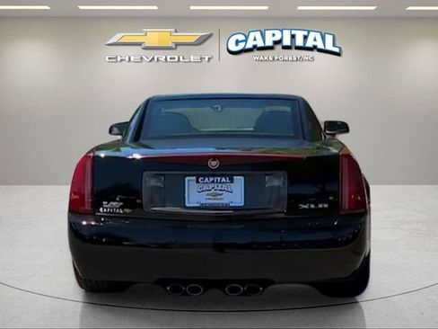 Used 2006 Cadillac XLR V RWD image 5