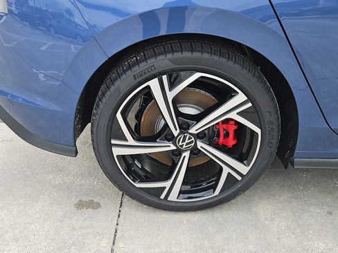 New 2025 Volkswagen GTI SE image 5