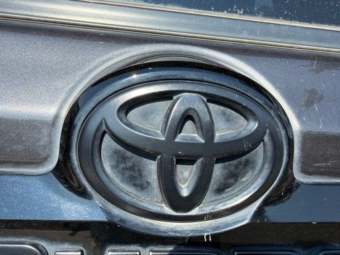 Used 2020 Toyota 4Runner Venture w/ Moonroof Package AWD/4WD image 7