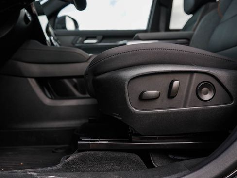 New 2026 GMC Terrain AT4 w/ Convenience Package III image 18