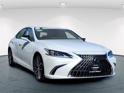 Used 2022 Lexus ES 350 w/ Premium Package