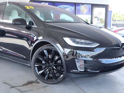 Used 2021 Tesla Model X Long Range AWD/4WD image 2