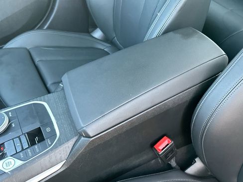 Used 2024 BMW 330i xDrive Sedan w/ Convenience Package image 18