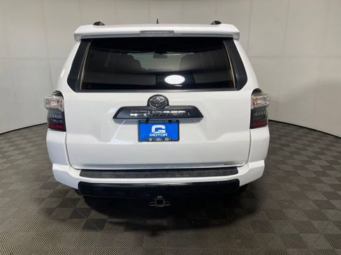 Used 2019 Toyota 4Runner TRD Off-Road AWD/4WD image 6