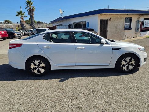 Used 2012 Kia Optima Hybrid FWD image 19