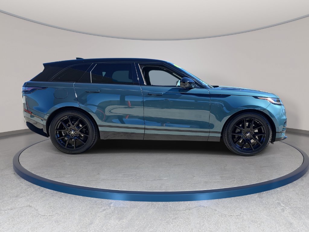 Used 2026 Land Rover Range Rover Velar Dynamic SE AWD/4WD image 4