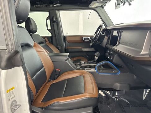 Used 2022 Ford Bronco Outer Banks w/ Sasquatch Package image 25