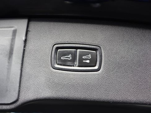 Used 2024 Porsche Cayenne image 57