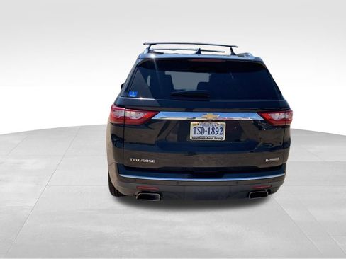 Used 2018 Chevrolet Traverse Premier w/ Driver Confidence II Package FWD image 19